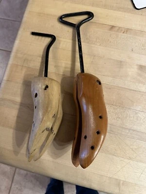 2 Vintage Wooden Womans Large Shoe Stretchers - Image 1 of 2