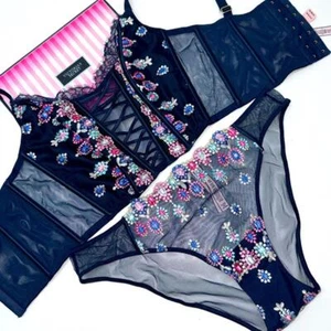 Victoria's Secret Embellished Black Lace Bra and Panty Set S-DD//XLarge cheeky - Foto 1 di 8