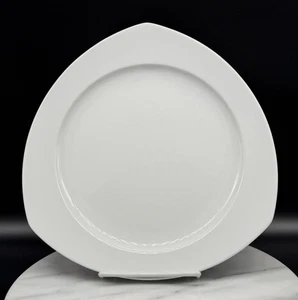 THOMAS VARIO WHITE Triangular Dinner Plate Rosenthal Germany Porcelain - Picture 1 of 5