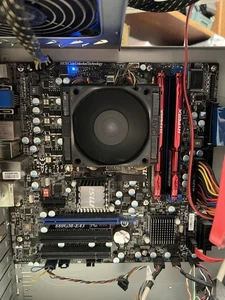 Mainboard Bundle MSI 880GM-E43 + AMD Phenom II X4 965 3,4GHz +16GB (2x8GB) DDDR3 - Bild 1 von 6