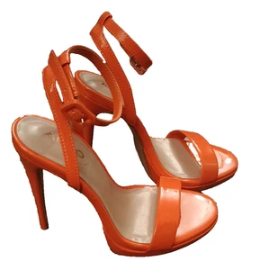 Aldo Kat sexy 4,5" Absatz orange Lack Knöchelriemen 0,5" Plateau Sandalen gebraucht, in einwandfreiem Zustand Größe 5 - Bild 1 von 13