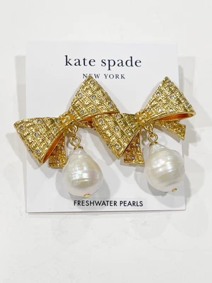 Pendientes llamativos Kate Spade envueltos en un lazo tono dorado perlas de agua dulce nuevos con etiquetas Foto 1 de 4