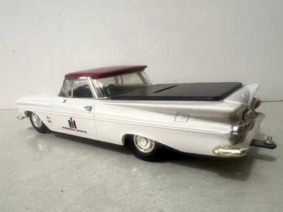 Chevy El Camino Bank 1959 Ertl Case International Harvester escala 1:24 Foto 1 de 4