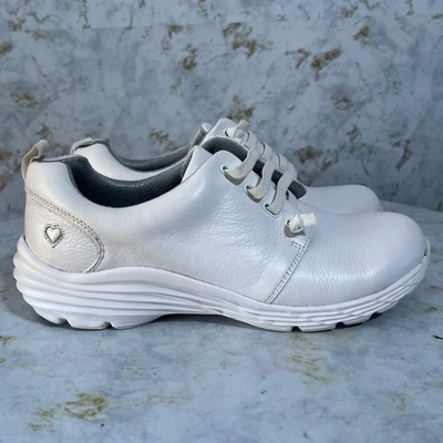 Zapatillas deportivas Nurse Mates para mujer talla 9 anchas de cuero blanco cómodas antideslizantes Foto 1 de 4