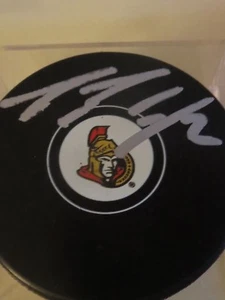 OTTAWA SENATORS DION PHANEUF SIGNED HOCKEY PUCK - Picture 1 of 1