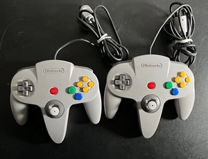 X2 AUTHENTIC OEM Nintendo 64 Gray Controllers N64 Original - Picture 1 of 4