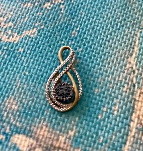 9crt Gold Music Note Pendant - Picture 1 of 2