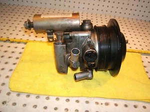 Mercedes W220 S55 AMG 00-01 ABC Active body control / P steer under hood 1 Pump - Bild 1 von 12
