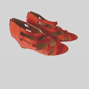 Novo Womens Sandals Shoes Size 6 Orange Wedge Heel Open Toe Zip Up Summer Casual - Picture 1 of 18