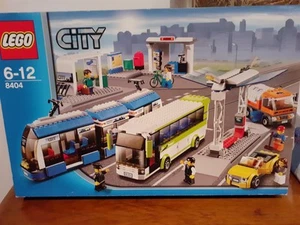 LEGO CITY 8404 Centro Della Città Anno 2010 Usato Con Istruzioni - Foto 1 di 3