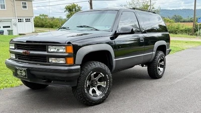 1996 Chevrolet Tahoe K1500 - Image 1 of 4