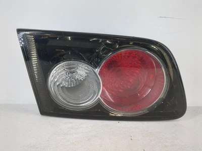 Luz trasera lateral derecha Mazda 2003-2005 6 pasajeros OEM WQRZ9 Foto 1 de 4