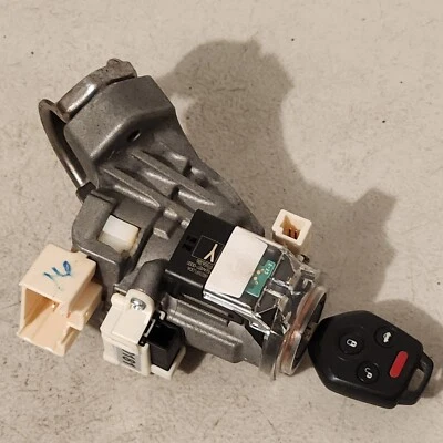 Conjunto de carcasa interruptor de encendido Subaru Impreza 2018 cerradura y llave 88216-FL00A Foto 1 de 3