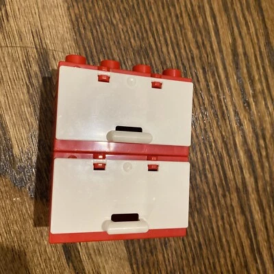 Lego Duplo Item Pizza/Bakery Oven/Storage/Ambulance Medicine/First Aid Box (2) - Image 1 of 2