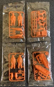 R&L Cereal Toys 1967 POLAR BASE x 4 Different Mint in Cellophane - Picture 1 of 1