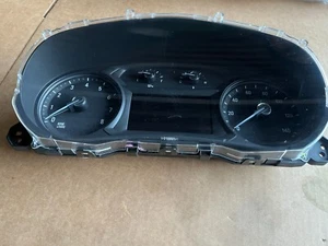 2019-2022 Buick Encore 1.4L Speedometer Gauge Cluster 42687899 OEM - Picture 1 of 10