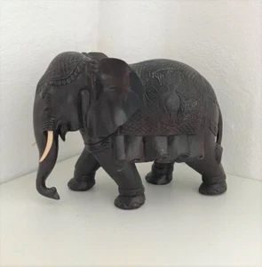 Wooden Regal Elephant (001) - Picture 1 of 3