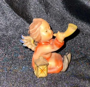De colección Goebel Hummel "Tuneful Angel" 359 TMK 6 - Imagen 1 de 6