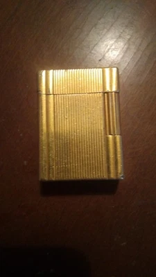 Accendino ST DuPont Placcato oro Anni 70  - Immagine 1 di 4