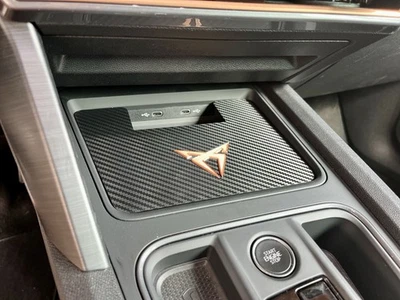 Tappi per vano Wireless e Porta Bicchieri CUPRA - Immagine 1 di 4