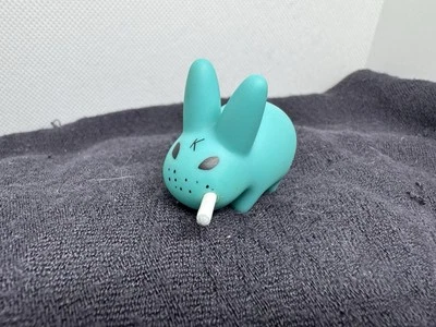 Kidrobot Frank Kozik Smorkin Labbit Series 4 Teal Blue 1/25 Figure NO BOX - Image 1 of 4