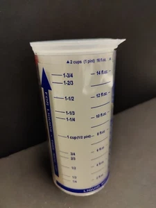 Pampered Chef #2225 Measure All Liquid & Solid 2 Cup Capacity -BRAND NEW -UNUSED - Picture 1 of 6