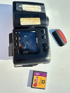 Nikon COOLPIX 950 2.0MP Digital Camera - Black - Picture 1 of 6