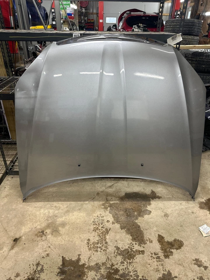 14 CHRYSLER 200 Hood Chr200 14 Int. 50376 Psc Silver Foto 1 de 1