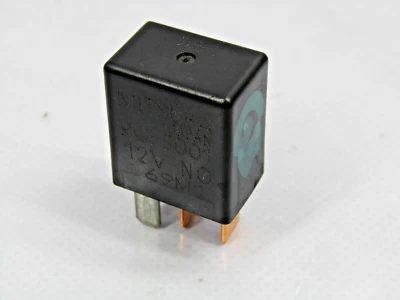 Módulo de relé de potencia accesorio Subaru Impreza 2002-2007 RC-5001 OEM Foto 1 de 4