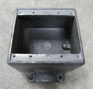 💥CROUSE-HINDS 1/2" FD12 3/4" FD22 EXPLOSION PROOF GANG BOX - Picture 1 of 7