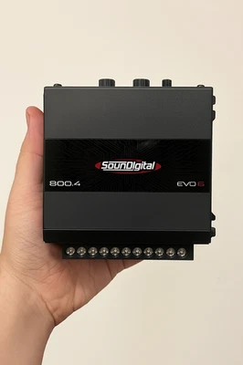 Amplificatore SounDigital 800.4 EVO6 4 Ohm - 800 W RMS - Immagine 1 di 3