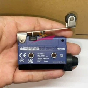 1PCS New Schneider XCJ128C Limit switch XCJ-128C - Picture 1 of 9