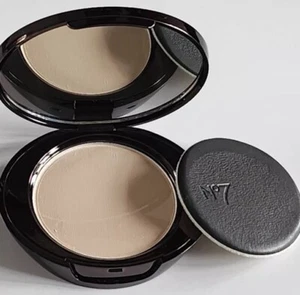 No7 TRANSLUCENT Perfect Light Pressed Powder New 10g Rare - Picture 1 of 2