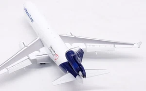 1:200 SQ Wings Lufthansa Cargo McDonnell MD-11 D-ALCC Diecast Modell Flaps Down - Bild 1 von 3