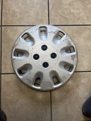1991 Isuzu Stylus 14" Hubcap/Wheel Cover #56005 Foto 1 de 2