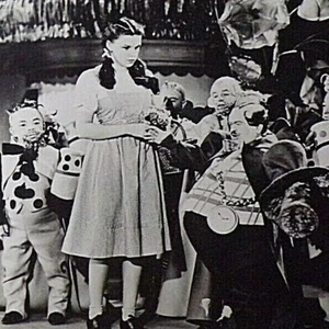 PHOTO OF JUDY GARLAND THE WIZARD OF OZ 1939 - Picture 1 of 3