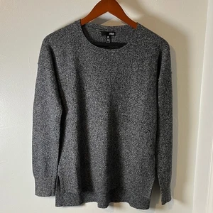 Aqua 100% Cashmere Medium Gray Super Soft Exclusive Crewneck Sweater Sz M - Picture 1 of 9