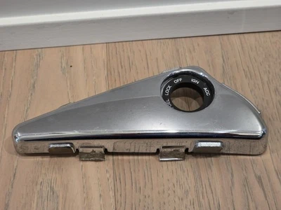 02 Harley Davidson VRSC V Rod Encendido Cromo Lateral Derecho Cubierta Panel Foto 1 de 4