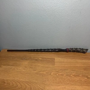 The Wizarding World of Harry Potter Ollivanders Interactive Wand Holly 8 - Picture 1 of 5