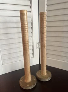 Vintage Konvolut 2 alte Holz Klöppel Garn Wolle Spulen primitives Dekor (C2) - Bild 1 von 4