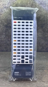 NUOVO - Telecomando Yamaha VP79430 per RX-V670 RV-701 - Foto 1 di 4