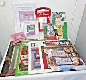 CROSS STITCH LOT CHRISTMAS THEME BOOKS & KITS VINTAGE MISC MIXED LOT - Picture 1 of 7