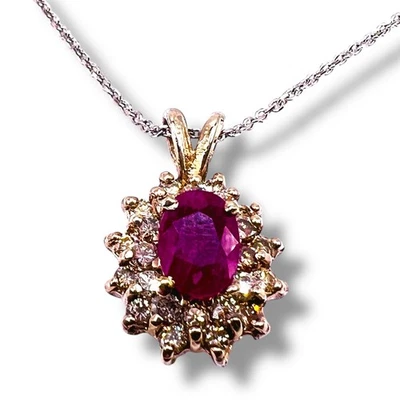 Collar colgante de halo ovalado de diamantes rubí natural sólido de 14 k 4 gramos Foto 1 de 4