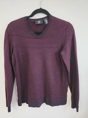 Calvin Klein Men's Italian Yarn V-Neck  Merino Wool Blend Size Medium - Image 1 of 3