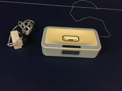 Memorex MI4004 iWake часы радио для iPod (белый) - Изображение 1 из 4