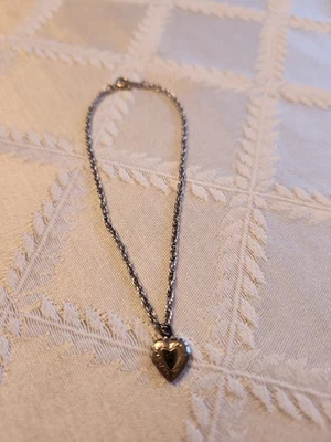 Collar medallón corazón Molly muñeca chica americana Pleasant Company que se abre Foto 1 de 3