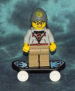 LEGO MINIFIGURES - Series 4 - Set 8804 - Street Skate Boarder - Very Cool!