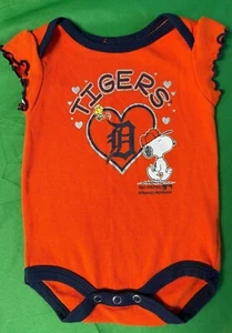 MLB Detroit Tigers Snoopy Bodysuit/Vest Girls' Newborn 3-6 months - Picture 1 of 3