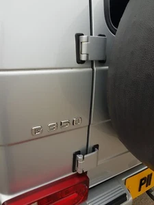 Mercedes Clase G W463 G350 2015 puerta trasera bisagras superior e inferior - Imagen 1 de 20