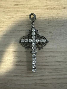 Sabika Cross Pendant Crystal - Picture 1 of 1